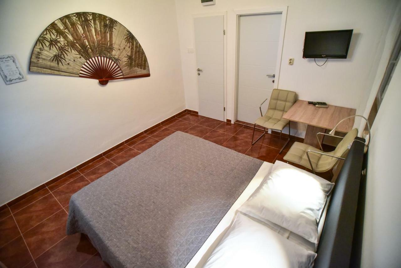 Villa Benelux ザダル エクステリア 写真